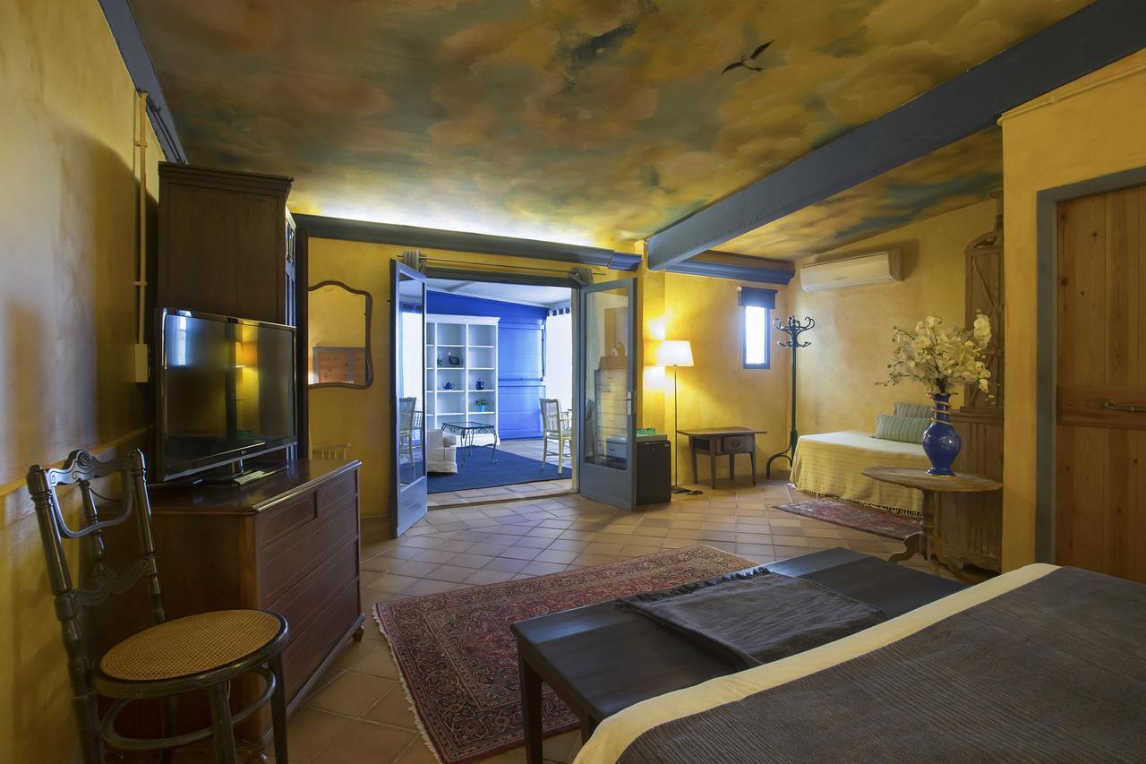 Hostal Blau ペラタリャーダ エクステリア 写真